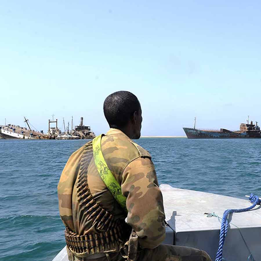 Pirates of Somalia famous for hijackings cargo ships for huge ransom, know their crazy life