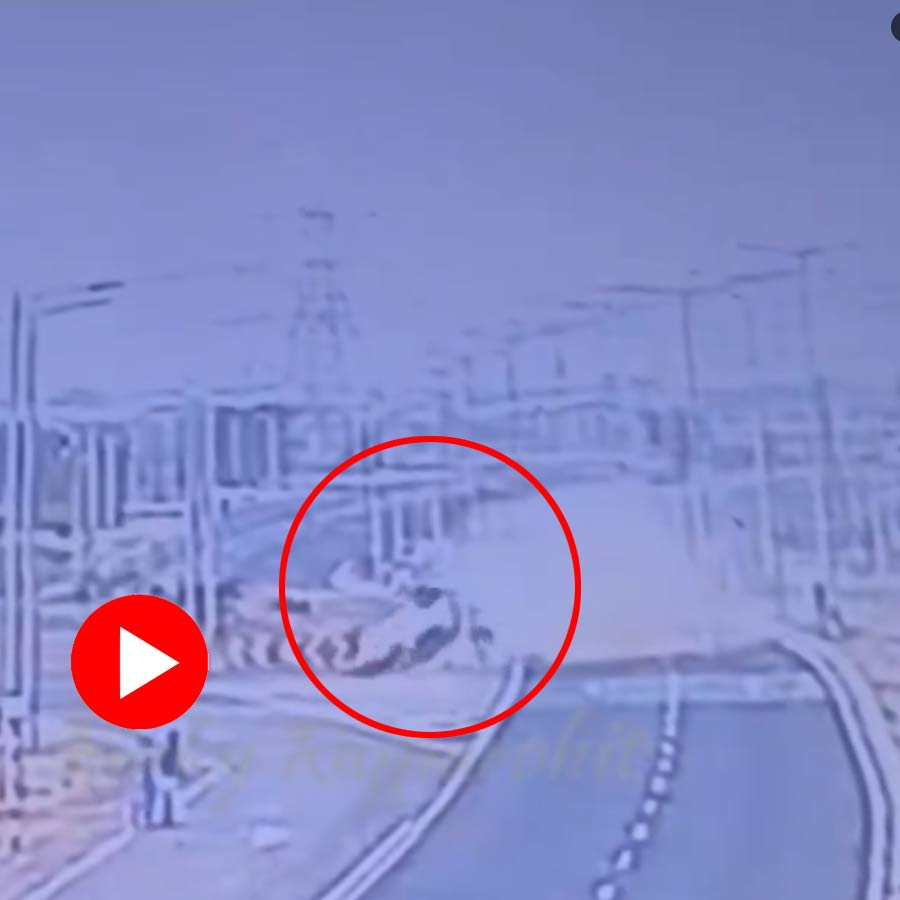 Video of car overturned in Karnataka highway after hitting divider