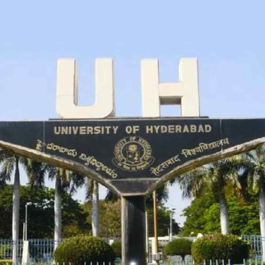 হায়দরাবাদ বিশ্ববিদ্যালয়।