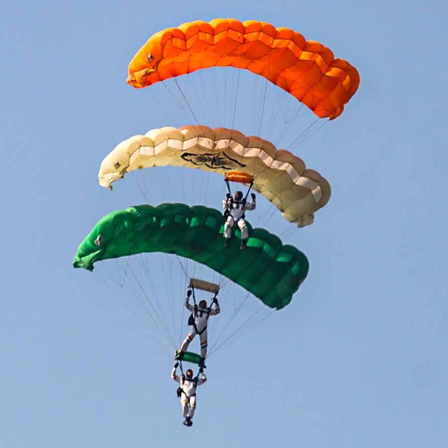 IAF para jumping instructor died as the parachute did not open on time dgtl