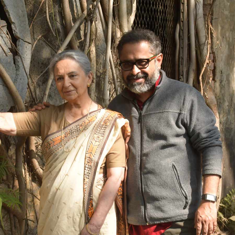 Image of Sharmila Tagore and Suman Ghosh