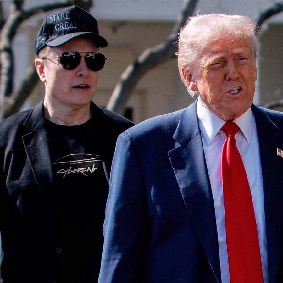 As per US media report Elon Musk privately asked Donald Trump to back down on China tariffs dgtl