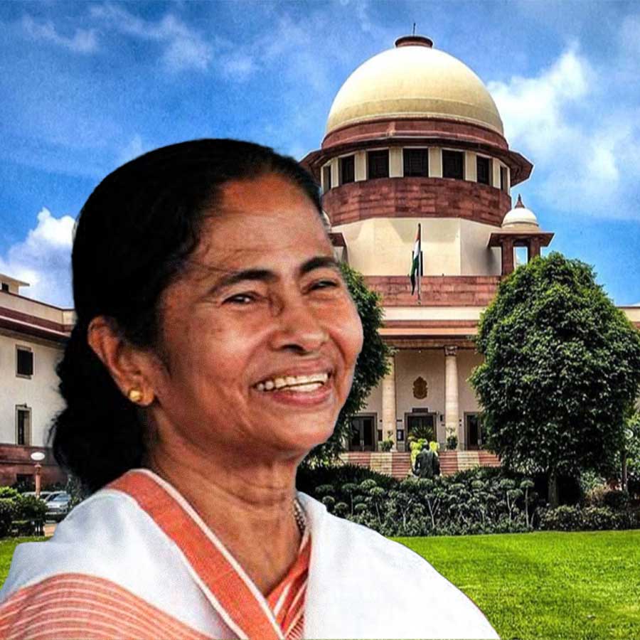 Supreme Court Sets Aside Calcutta High Court Order on CBI Probe on Supernumerary Posts Approved By Mamata Banerjee Led Government dgtl