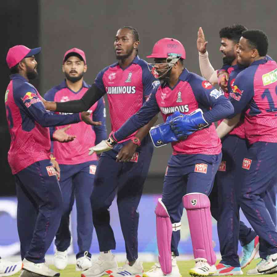 IPL teams earn crores of money even losing matches, how they profit