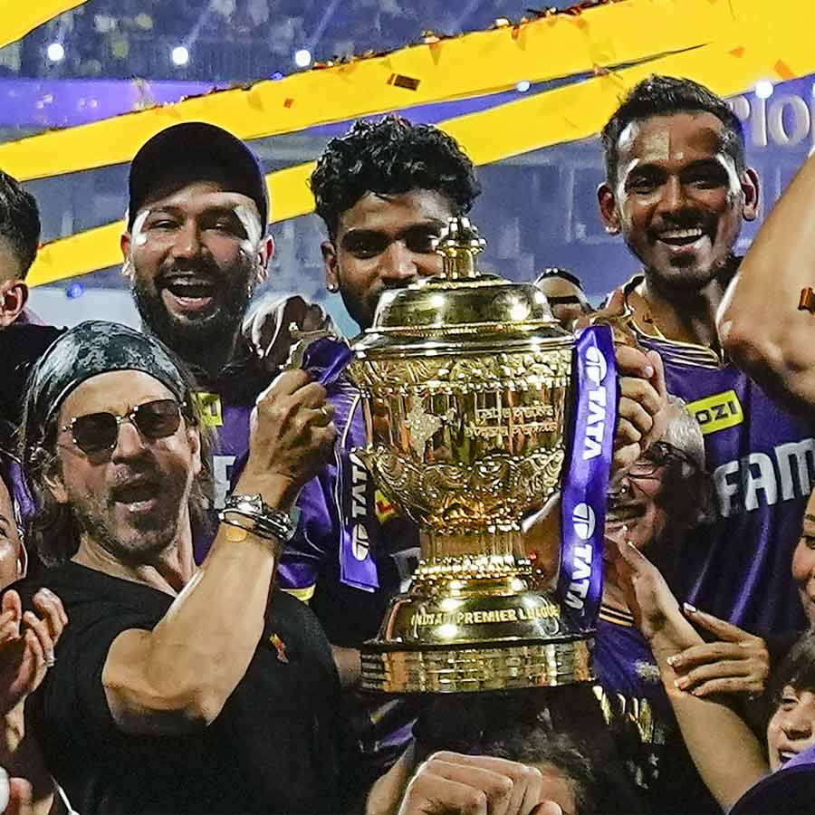 IPL teams earn crores of money even losing matches, how they profit