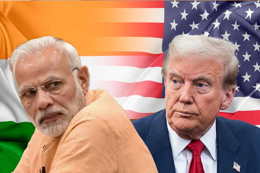 Chinese companies offer huge discount for electronic parts to India amid Donald Trump’s tariff war