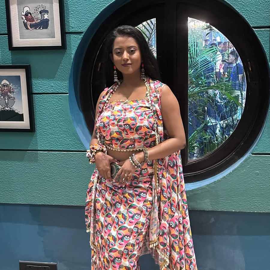 Tollywood actor Shruti Das was trolled for her skin tone and have no work since last one and half year dgtl