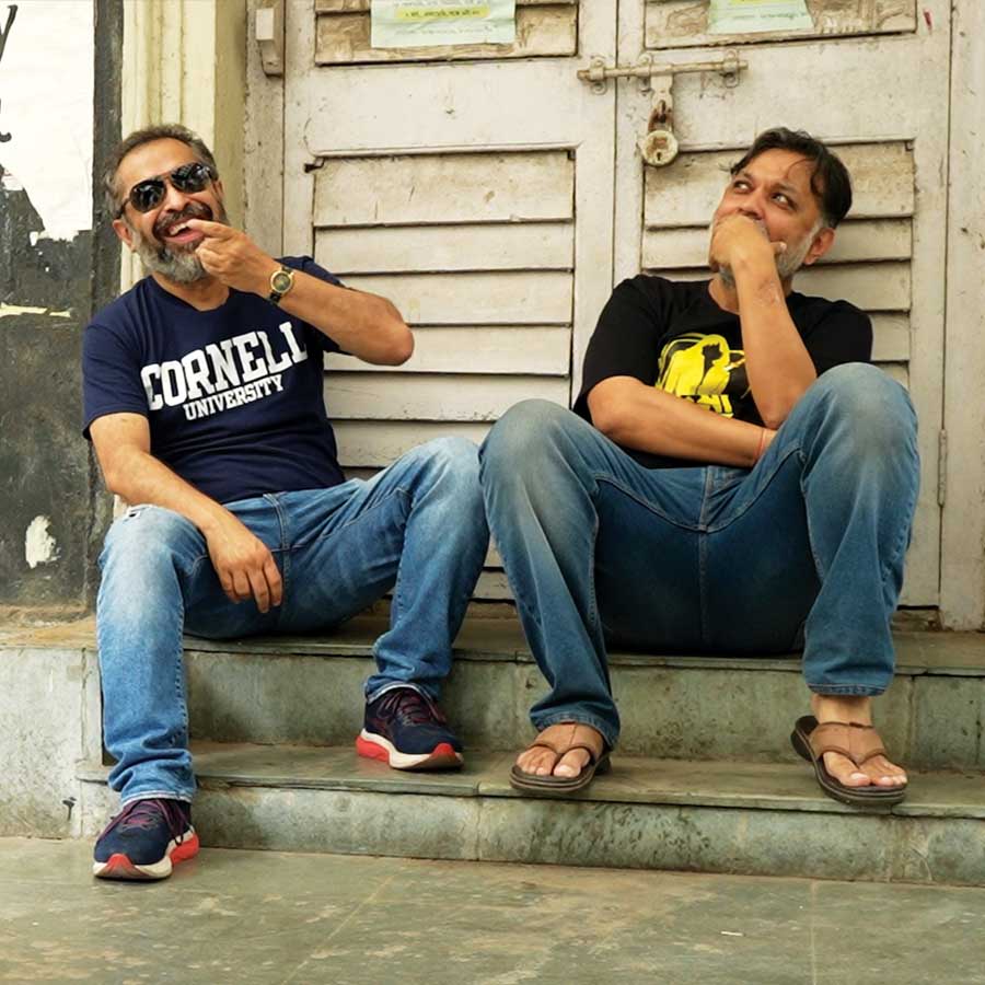 Tollywood directors Srijit Mukherji and Suman Ghosh at Presidency college to revisit student life and talks about films dgtl