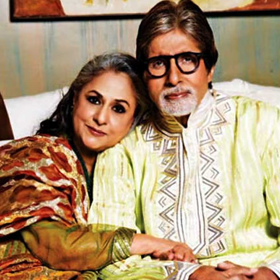 Jaya Bachchan once gave a befitted reply when her fan asked about divorce with Amitabh Bachchan