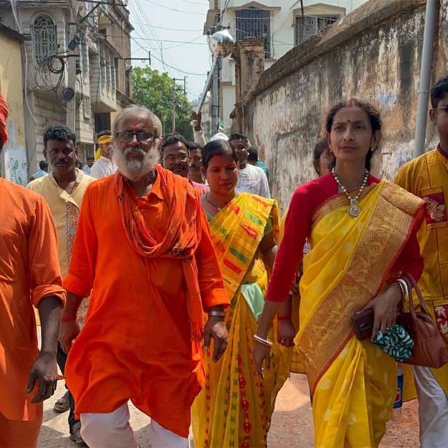 Harmony among Political parties sighted at Suri on Hanuman Jayanti