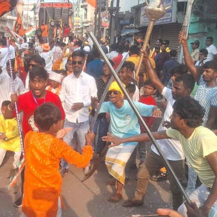 হনুমানজয়ন্তীর শোভাযাত্রা। বাঁশবেড়িয়ায়। ছবি: সুশান্ত সরকার