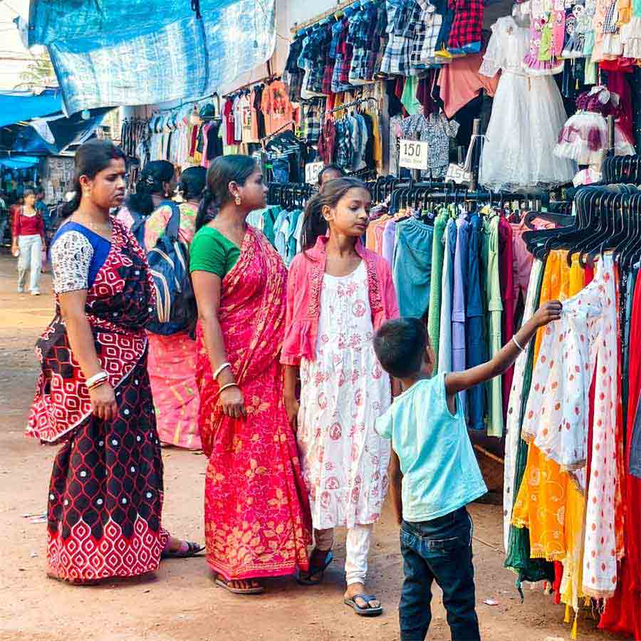 Attractive discounts attracted people in chaitra sale shopping at Bankura and Purulia