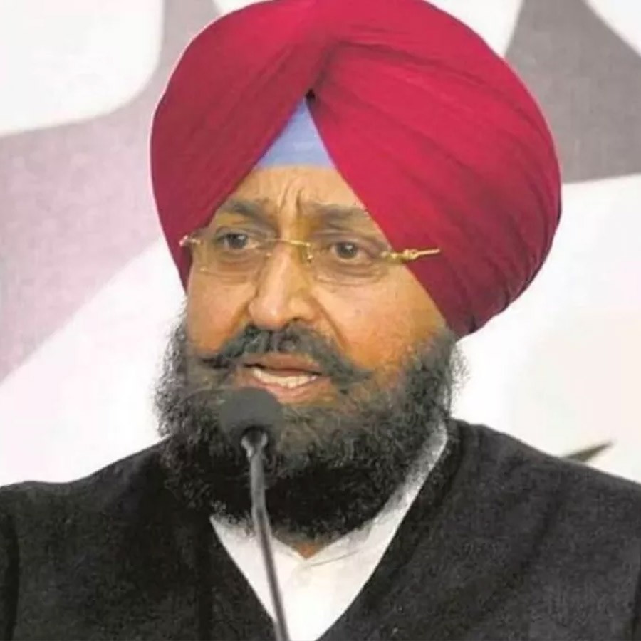 Political row sparked between AAP and Congress over “50 Grenade” comment of Partap Singh Bajwa