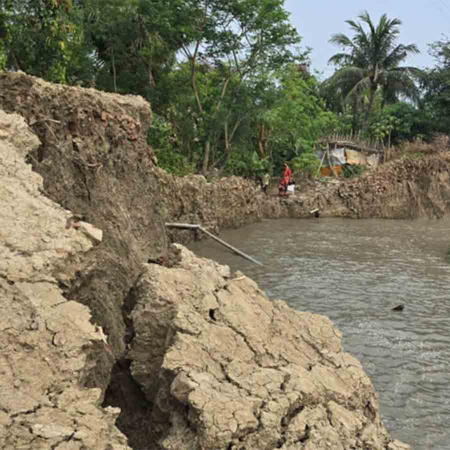Villagers are in fear after river dam collapsed at Sagar Island