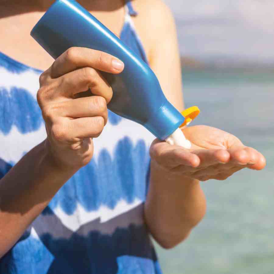 Easy steps to make sunscreen at home that give you extra layer of sun protection