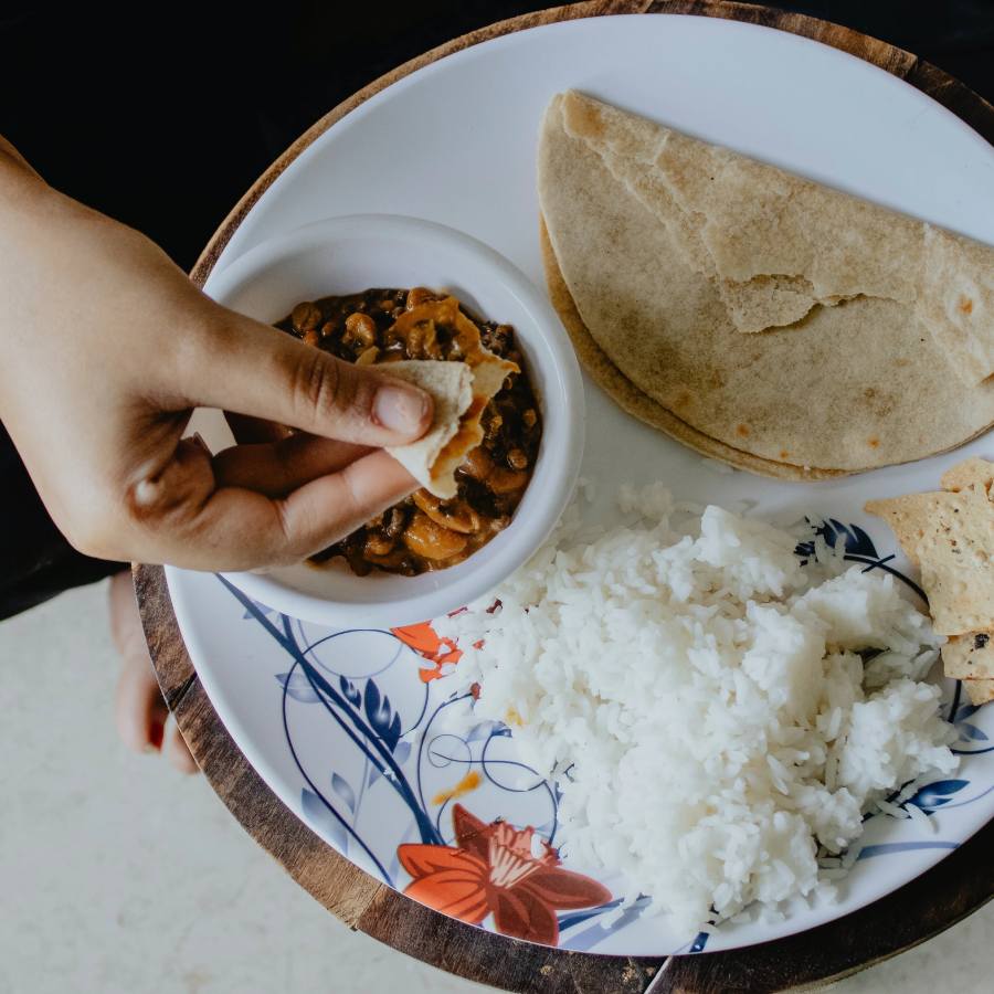 How many meals we need in a day to maintain weight and avoid health issues, according to a doctor