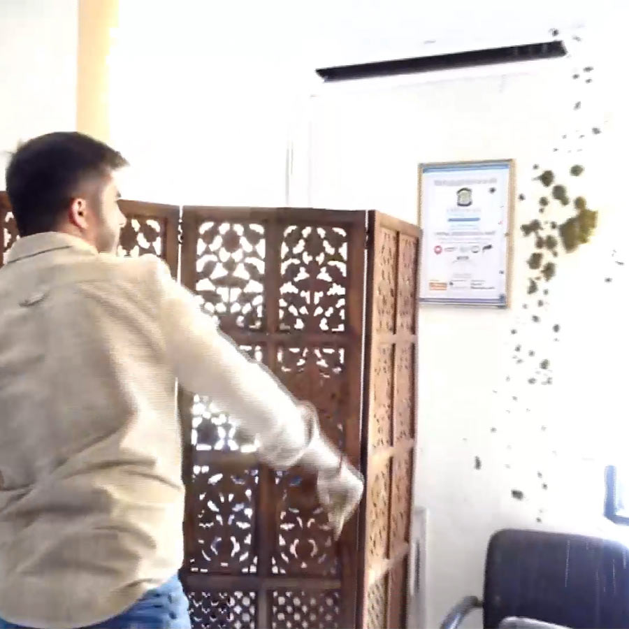 Viral News: Know About Delhi University College Cow Dung Experiment Controversy dgtl