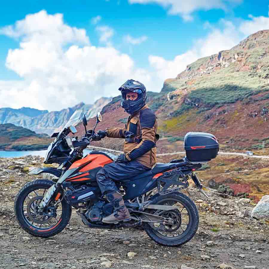 Upgrade your two wheelers with some modern techs and gadgets