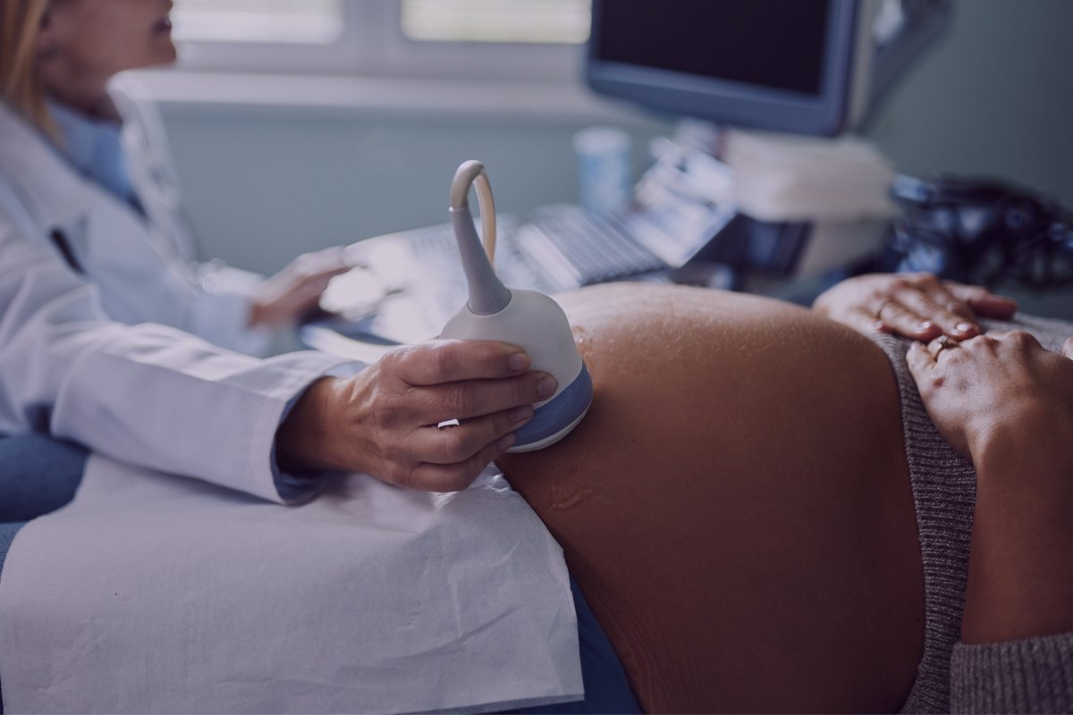 Does Orange juice really help to get clear visual in ultrasound test on a pregnant women
