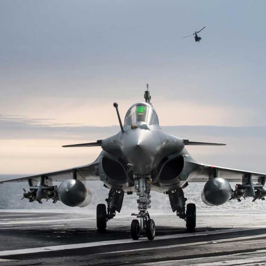 India, France set to finalize Rafale-Marine fighter jets deal on April 28