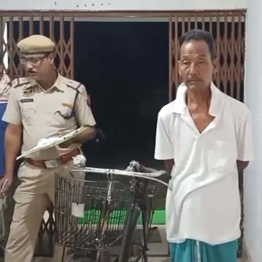 Man in assam allegedly beheads wife goes to police station with her head dgtl