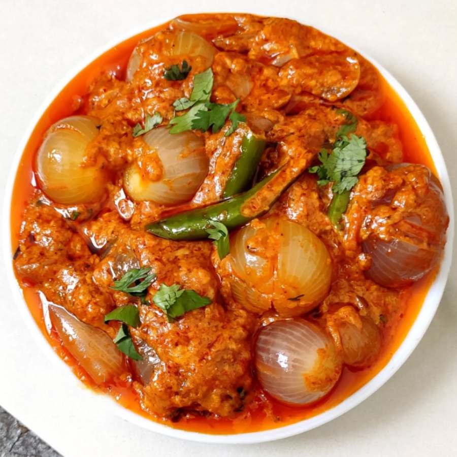 গরমে ঠান্ডা থাকতে বানান রাজস্থানের রান্না!