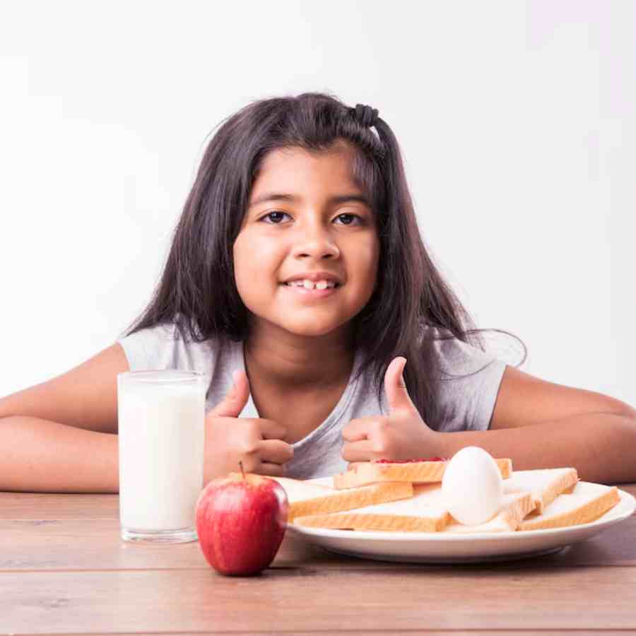 ৯ বছরের পর থেকে কতটা প্রোটিন খাওয়াতে হবে?