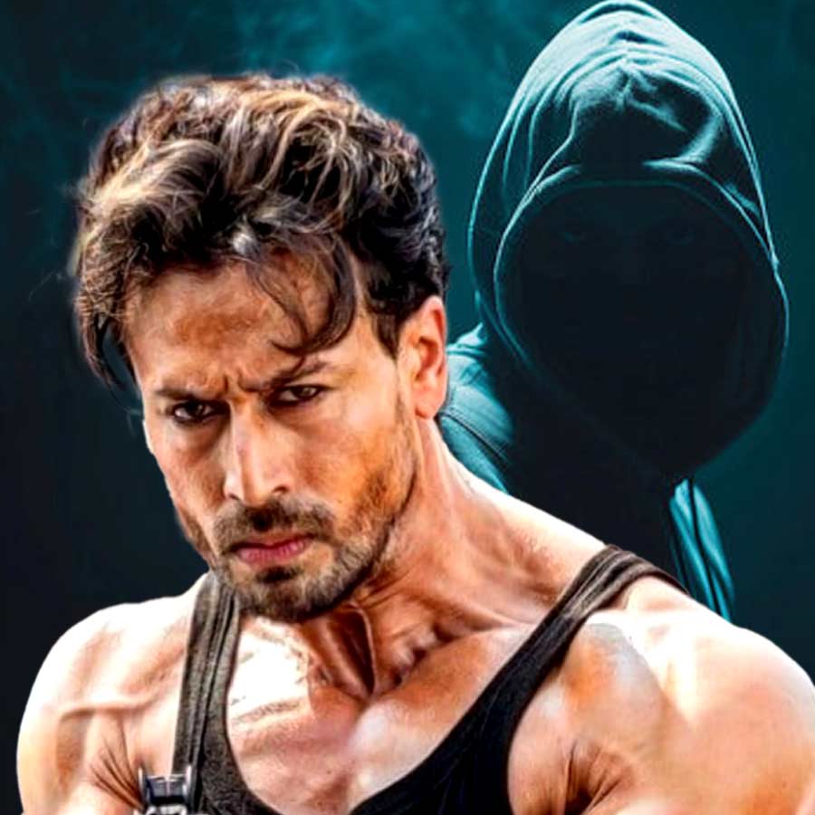নিশানায় টাইগার শ্রফ।