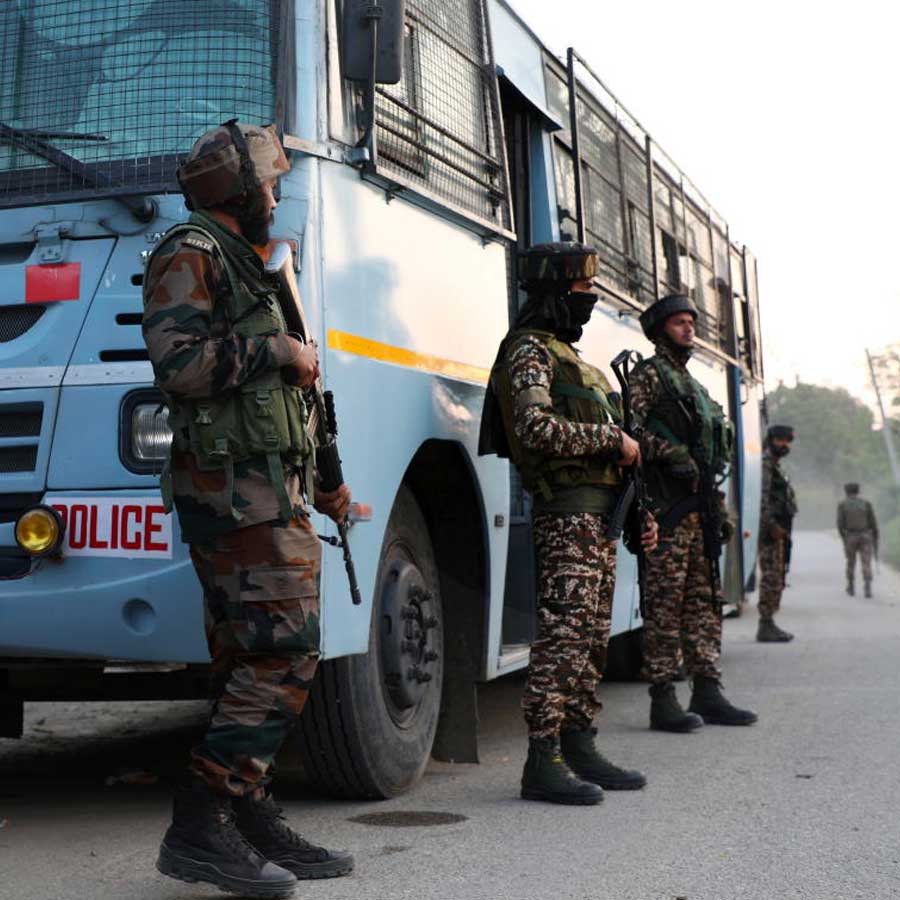 Please save my husband, Woman in Pahelgam in Jammu and Kashmir asked for help as terrorists attacked dgtl