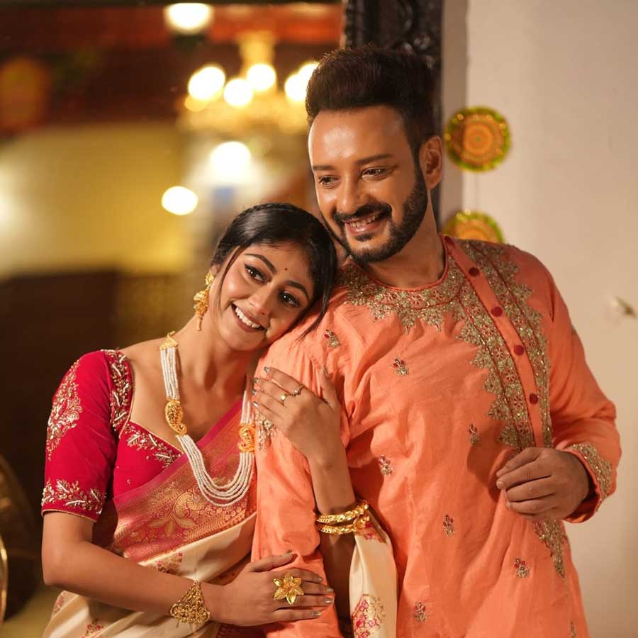 পর্দার মতো বাস্তবেও প্রেম সাহেব ভট্টাচার্য, সুস্মিতা দে-র?