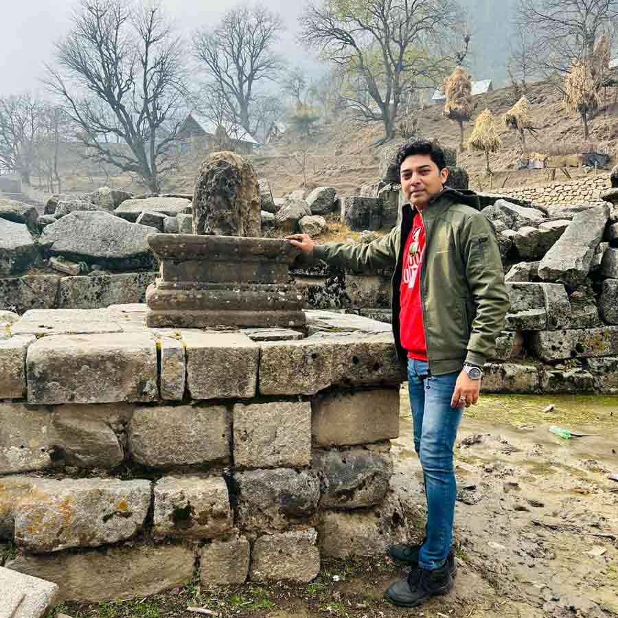 ভাস্বরের কাশ্মীর ভ্রমণের ছবি।
