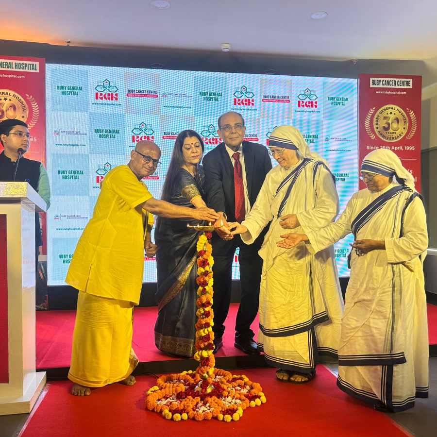 রুবি জেনারেল হাসপাতালে ৩০তম বর্ষপূর্তির অনুষ্ঠান।