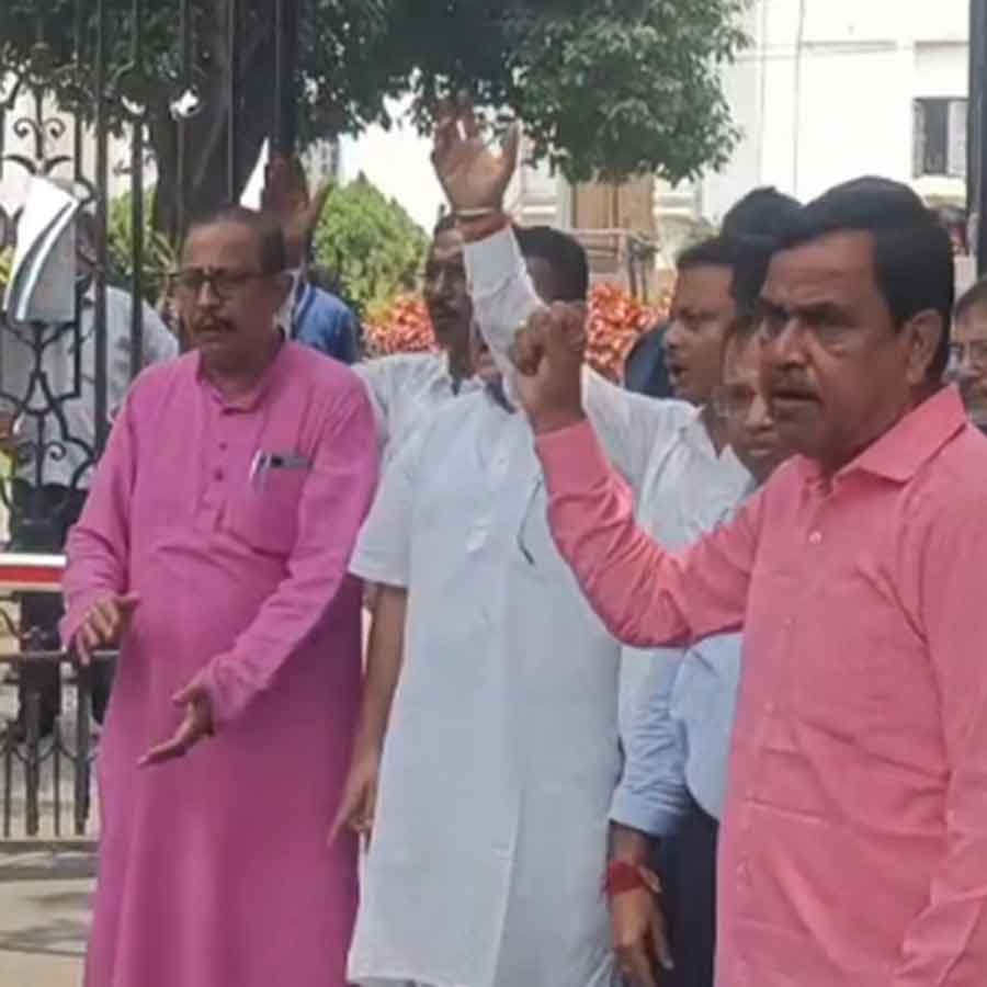 BJP leader Suvendu Adhikari and his team started Anti-Pakistan campaign after Pahalgam Terror strike