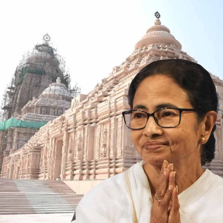 ‘নয়ন পথগামী জয় জগন্নাথ স্বামী’ গানটি মুখ্যমন্ত্রীর সমাজমাধ্যম পাতা থেকে প্রকাশ করা হয়েছে।