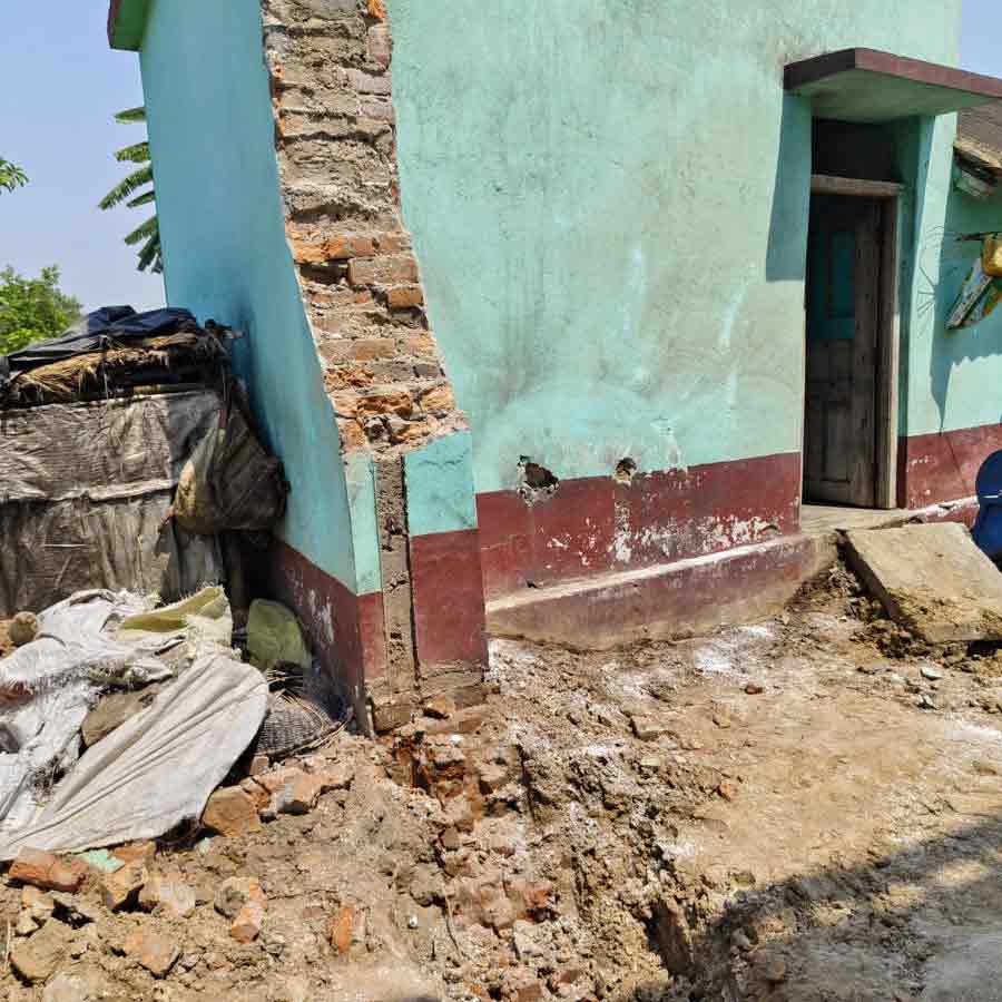 Walls of a house demolished due to explosion at sainthia