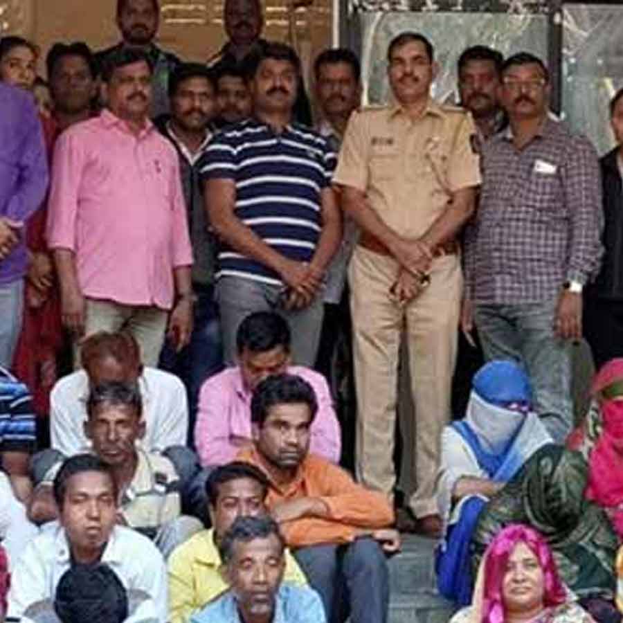 Bangladeshis Arrest