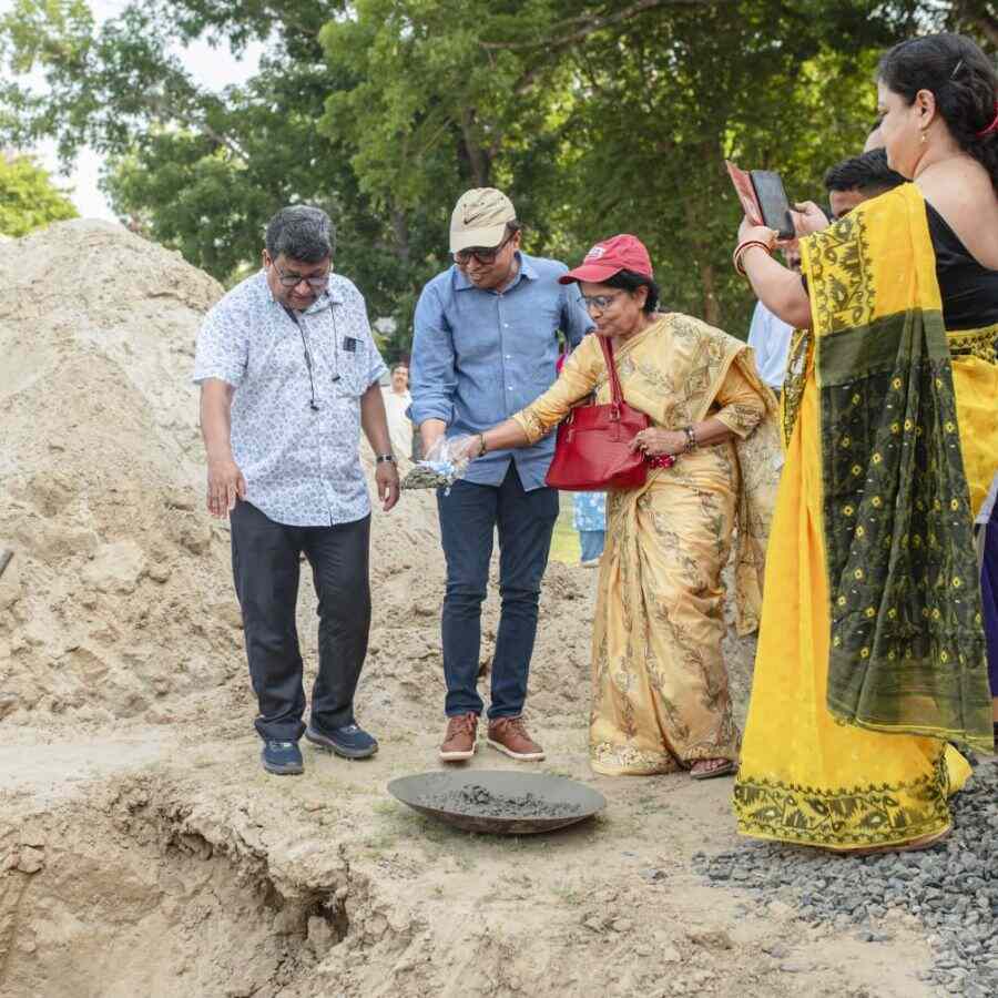 Kalyani's Pannalal Institution gets smart classroom boost with more than 40 lakh alumnus donation.