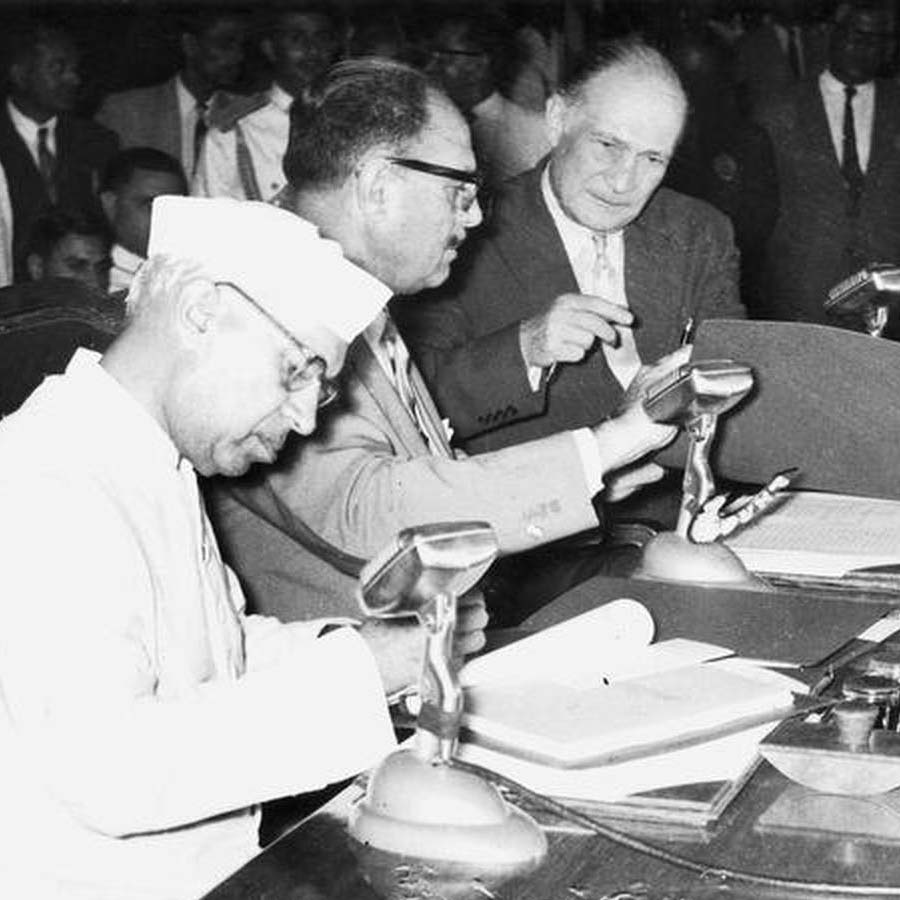 Can Pakistan compete in battlefield against India amid disastrous economic condition