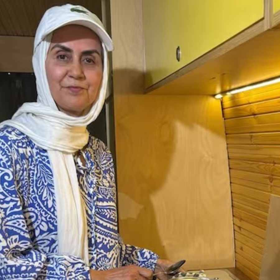 Iranian woman travelling in van stranded after Attari border shut