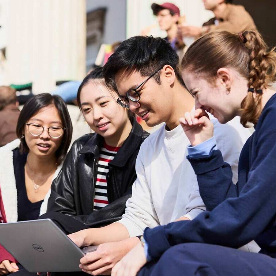 China professor allegedly dated own students by hiding age, college expelled him after knowing truth