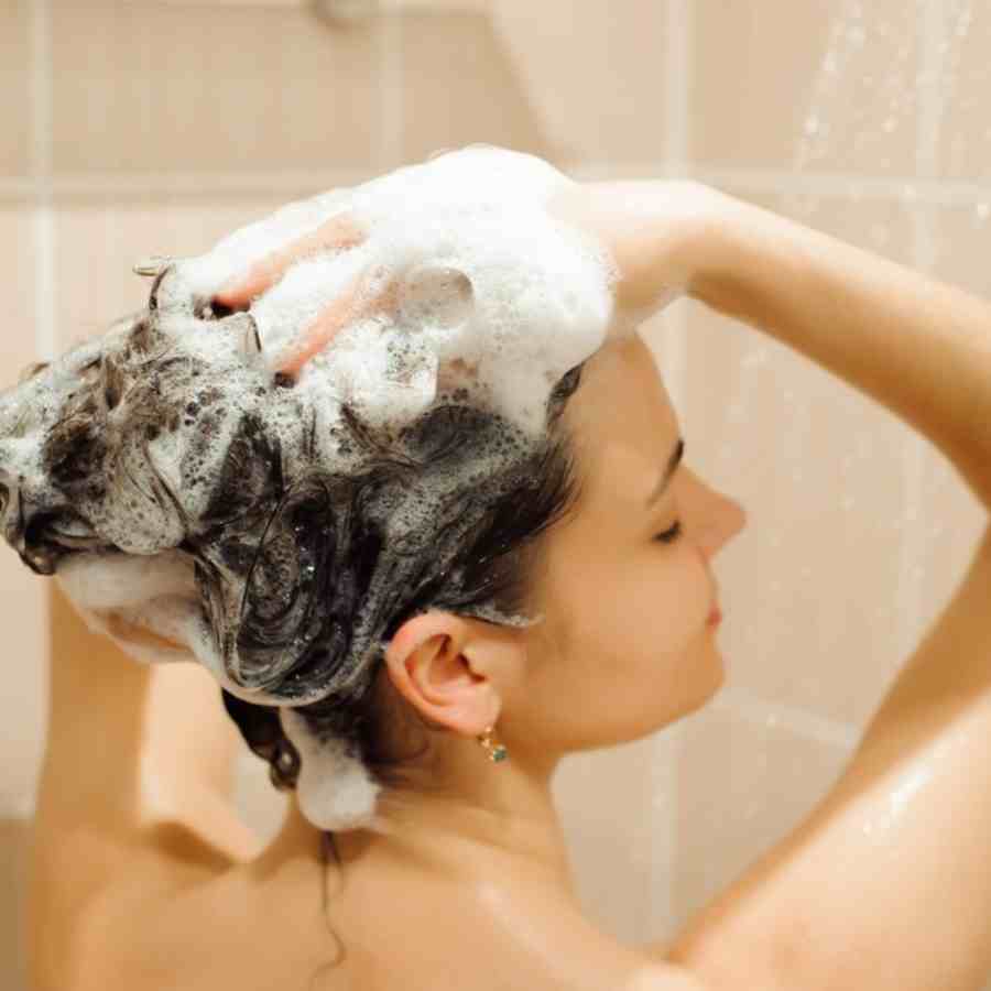 How to pick best shampoos to prevent hair fall during this summer