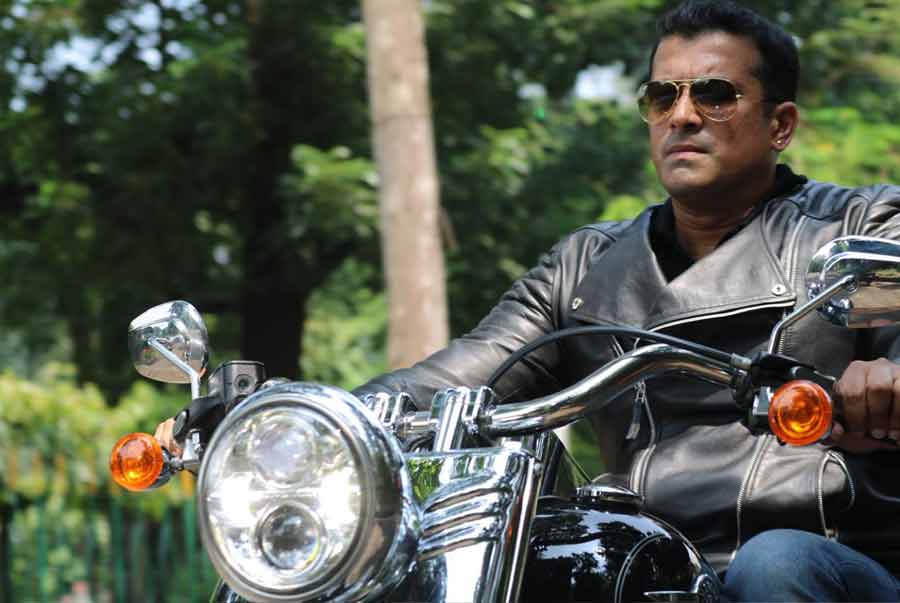 Bengali actor Rishi Kaushik shares his Motorbike travel experience and tips for biking enthusiasts
