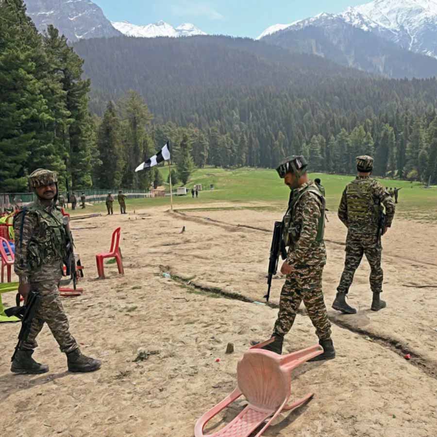 China arming Islamabad by PL-15 Air to Air Missile amid India Pakistan tension 