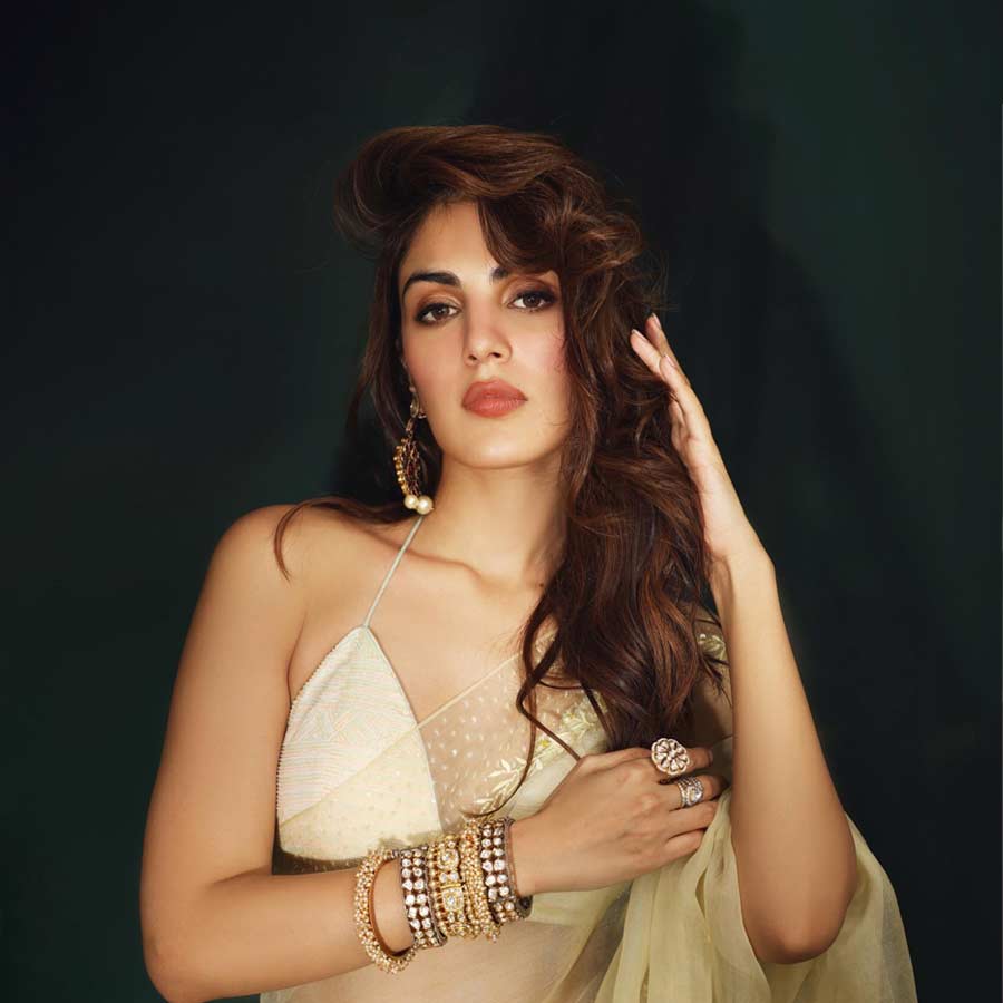 Shibani Dandekar said that Rhea Chakraborty has become stronger