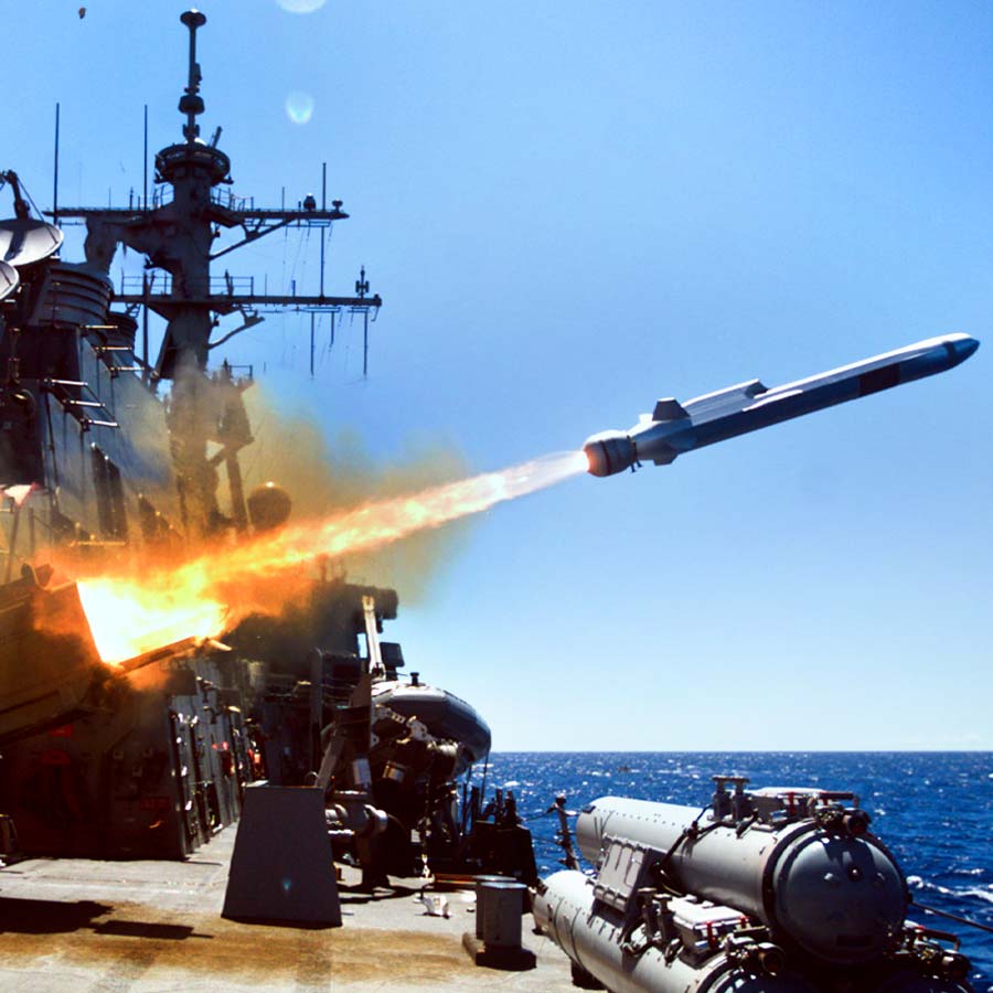 Pakistan Navy deploys Warships in Arabian Sea amid rising tensions with India