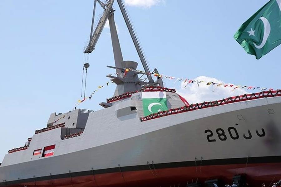 Pakistan Navy deploys Warships in Arabian Sea amid rising tensions with India