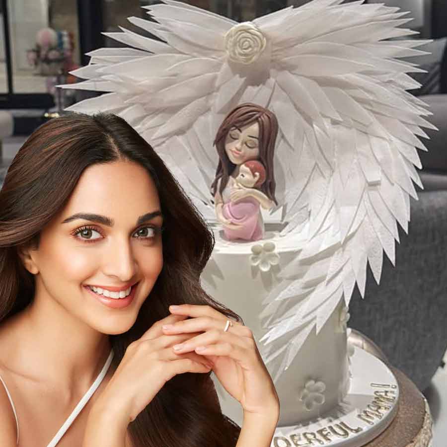 Kiara Advani Shares Glimpse Of Her Special Birthday Cake after she became mother dgtl