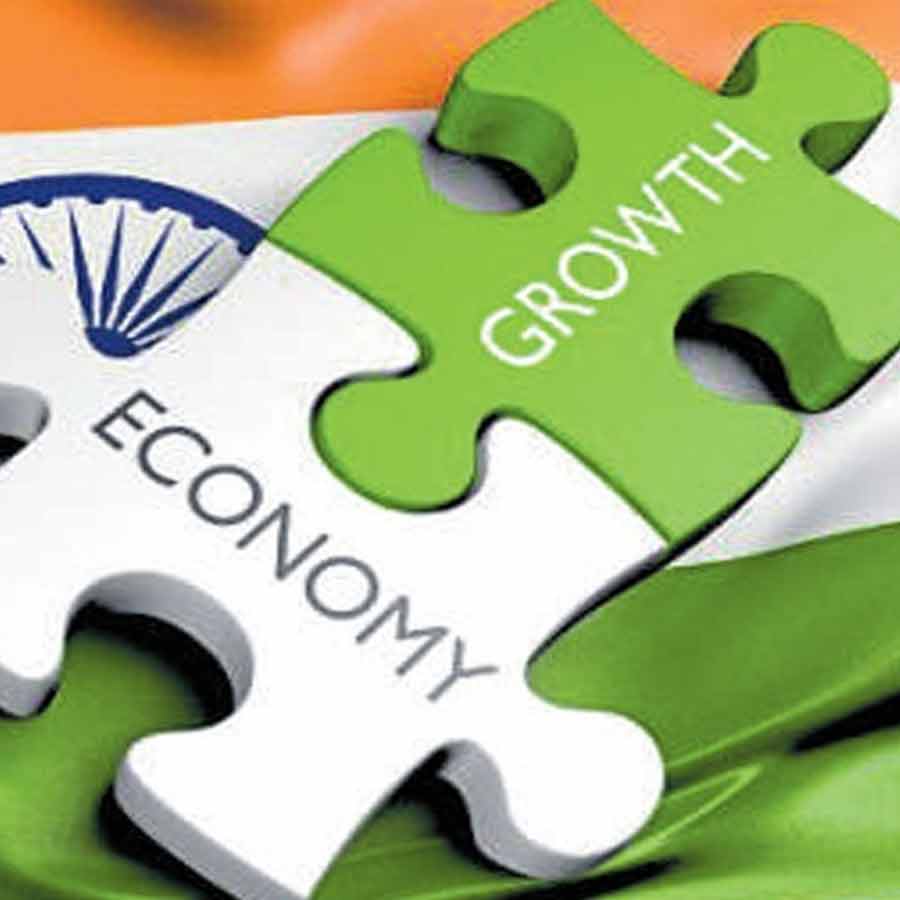 Donald Trump Dead Economy remark sparks political row, India gets support from Russia and Iran