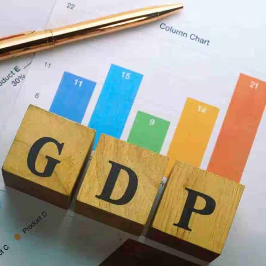 Donald Trump Dead Economy remark sparks political row, India gets support from Russia and Iran