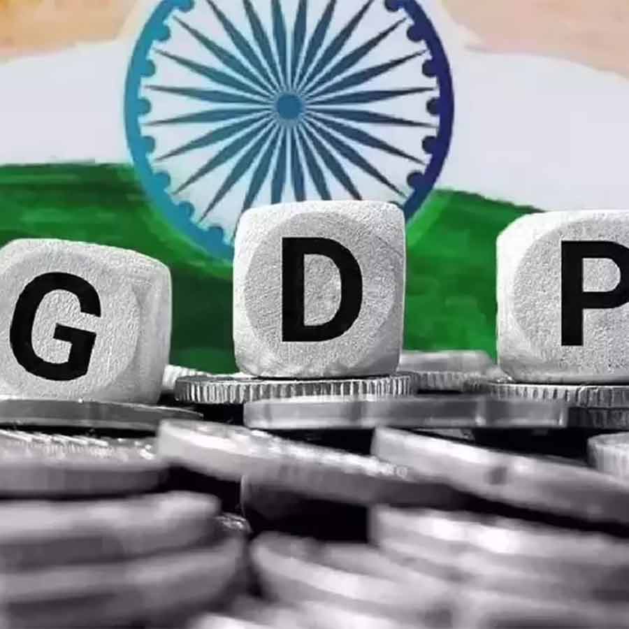 Donald Trump Dead Economy remark sparks political row, India gets support from Russia and Iran